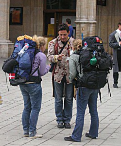 800px-Urban_backpacking